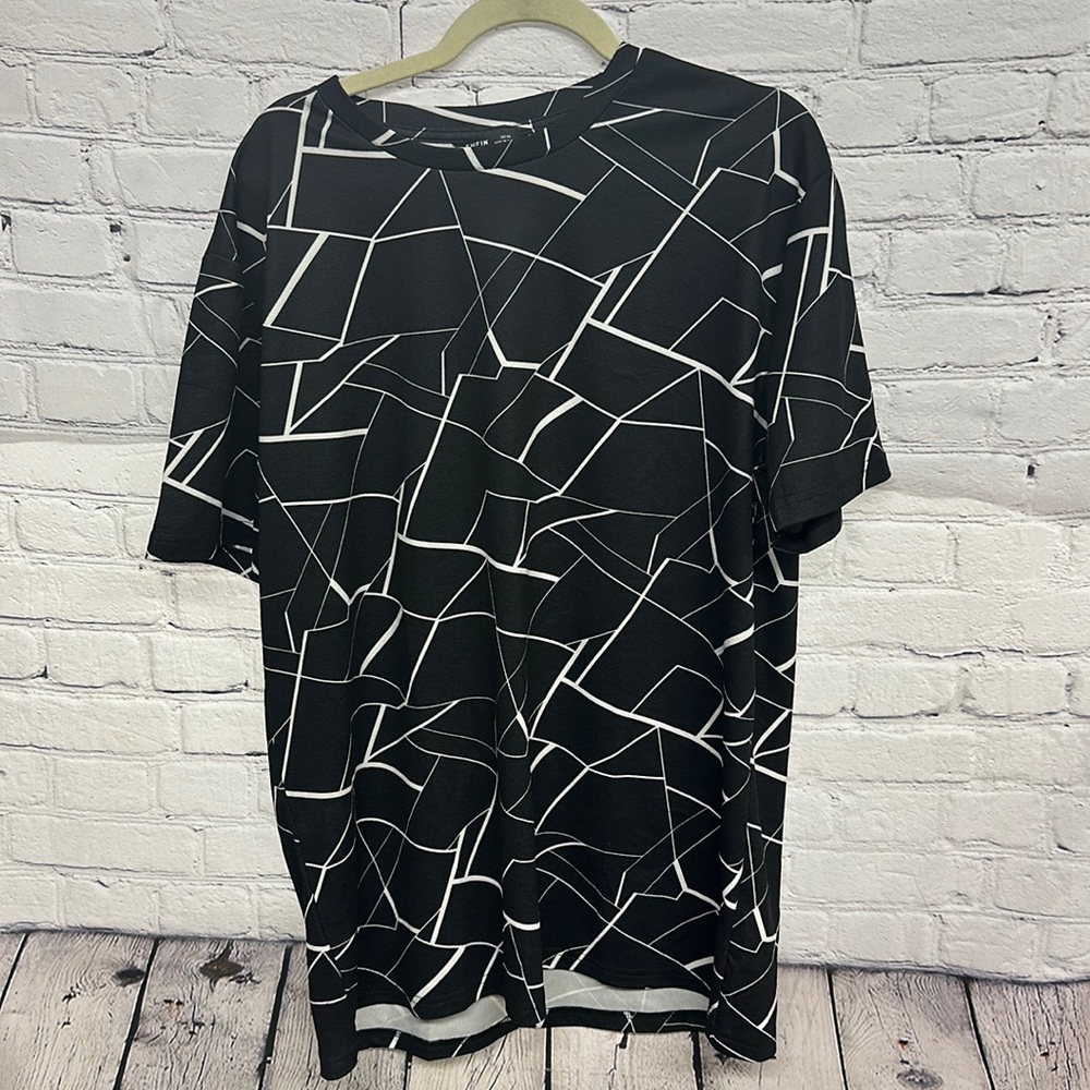 Shein Black & White Lined Top
